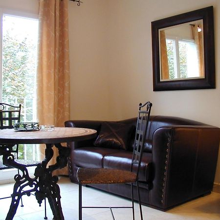 Residence Hoteliere La Marine Combleux Εξωτερικό φωτογραφία